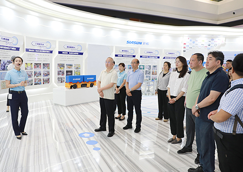 人民日報2023年媒體融合發(fā)展專題培訓(xùn)班走進新松